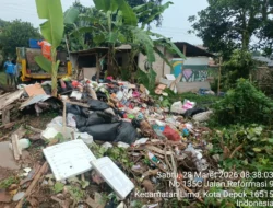 Sigap Tanggapi Keluhan Warga, DLHK Depok Angkut 4 Ton Sampah Liar di Limo