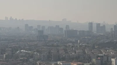 Polusi Udara Kota Bandung Terburuk di Indonesia Hari Ini