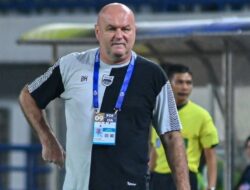 Usai Imbang dengan Dewa United, Bojan Hodak Sebut Persib Hadapi Masalah Besar