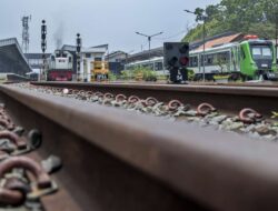 KAI Bakal Elektrifikasi Jalur Kereta ke Cikampek hingga Cigombong