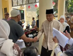 Kunjungi Kantor Kelurahan Depok Jaya, Supian Suri Tinjau Penyaluran Bansos PKH