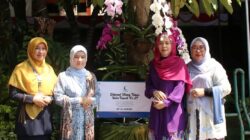 Cing Ikah Apresiasi Kado Pohon Kamboja-Anggrek SIT Al Haraki: Berikan Sedekah Oksigen
