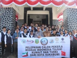 50 CPMI Asal Kota Sukabumi Diberangkatkan ke Kuwait dan Turki