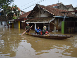 Banjir di Kabupaten Bandung,  Dayeuhkolot hingga Baleendah Terendam  
