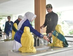 Sekda Tuti Pimpin Ziarah ke Makam Pangeran Santri di Pasarean Gede