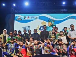 Pemkab Sumedang Berikan Penghargaan bagi Atlet dan Pelajar Berprestasi di Boxing Bupati Cup