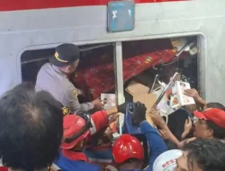 KRL Ditabrak Kereta Jarak Jauh di Wilayah Bekasi Timur