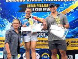 Berliana, Siswa ti SMAN 1 Garut, Meunangkeun Gelar Atlit Selam Pangsaéna dina Lomba Selam Finswimming Bandung Utama 2026
