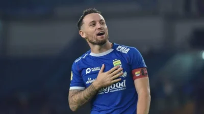 Venue Laga Persija vs Persib Pindah ke Samarinda, Begini Sikap Marc Klok 