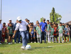 Liga Jabar Istimewa 2026 Resmi Bergulir di Kuningan, Bupati Dian Dorong Lahirnya Bibit Pesepak Bola Berprestasi