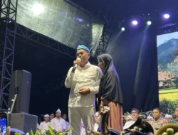 KDM Beri Bantuan Rumah Layak Huni untuk Nenek Acih di HUT ke 27 Kota Depok