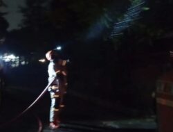 Damkar Depok Sigap Atasi Kebakaran di Cinere dan Pancoran Mas