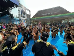 Putra Putri Asli Papua Bikin Pawai Lebaran Depok 2026 Makin Semarak