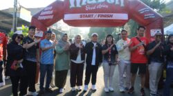 Bupati Dian Lepas Fun Walk yang Dirangkaikan Layanan Administrasi Gratis