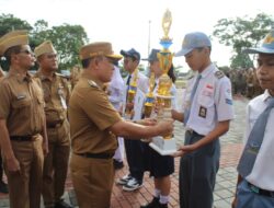 Bupati Dian Serahkan Penghargaan Pemenang Lomba Senam Kreasi “Kuningan Melesat”