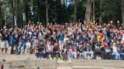 Bupati Dony Hadir di Pencinta Mobil Corolla Klasik Berkumpul di Gunung Kunci