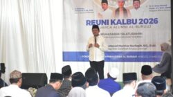 Bupati Dony Ajak Santri Al-Buruuj Terus Belajar dan Membuka Wawasan