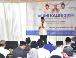 Bupati Dony Ajak Santri Al-Buruuj Terus Belajar dan Membuka Wawasan