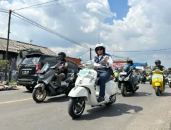 Konvoi Motor Meriahkan Puncak HUT ke-27 Kota Depok, Supian Suri Tampil Necis dengan Vespa Putih