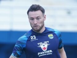 Ini yang Dilakukan Marc Klok Agar Bisa Tampil Hadapi Persijap