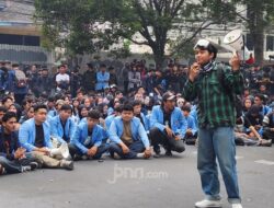 Ribuan Mahasiswa Bandung Raya Demo, Tuntut Setop MBG dan Kopdes