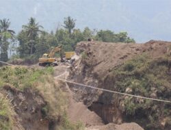 Bupati Dony Perintahkan Satpol PP Segel Tambang Ilegal di Sumedang