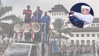 Gugatan Buruh Dikabulkan, Dedi Mulyadi Diminta Terbitkan SK UMSK Usai Rekomendasi Daerah