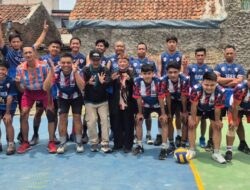 Semangat Kebersamaan, Warga Ikuti Turnamen Bola Voli Lurah Kopo