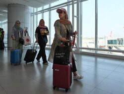 Efek Abu Vulkanik Anak Krakatau, Bandara Kertajati Jadi Ramai